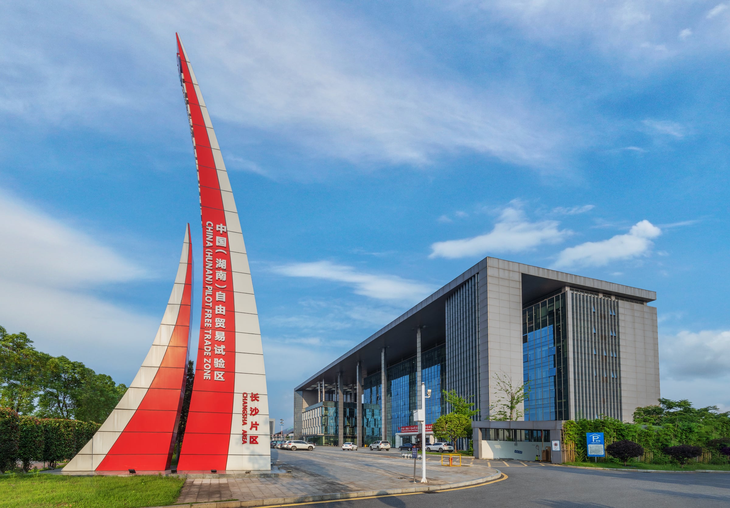 ���ϳ�ɳ�أ��в���Ŧ�������й������ϣ�����ó����������ɳƬ���ٿ�������ɳ��ó�ٿ�����ͼ